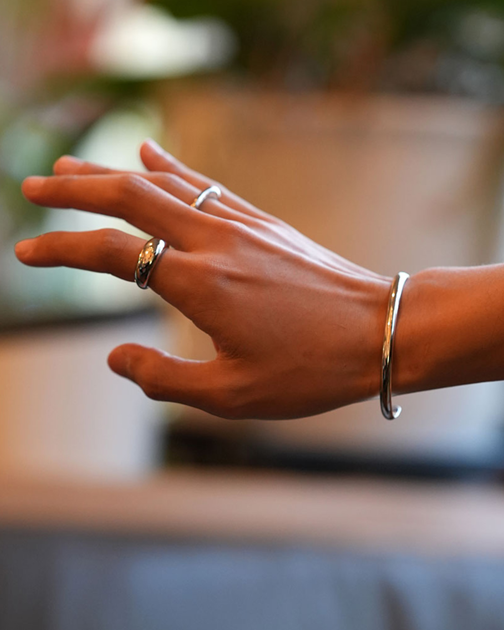 シンプルスリットブレスレット