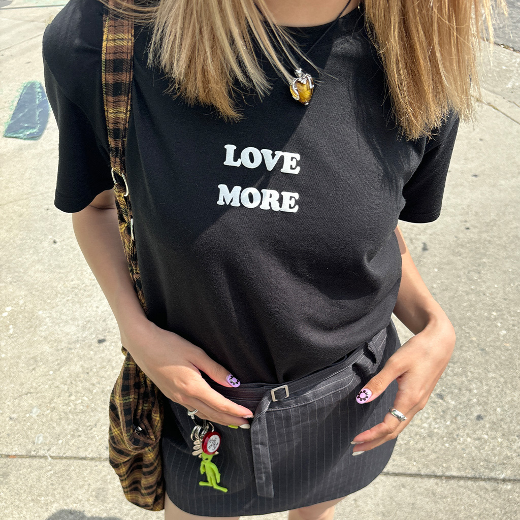 love moreハーフスリーブTシャツ