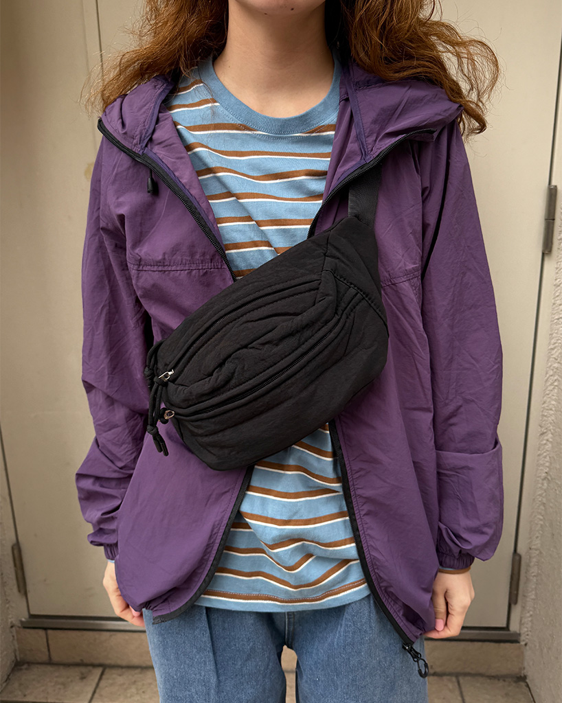 シンプルショルダーバッグ