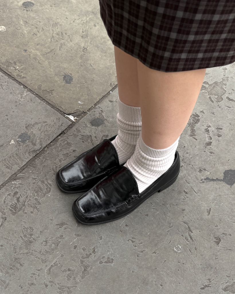 クラシックスクエアトゥローファー