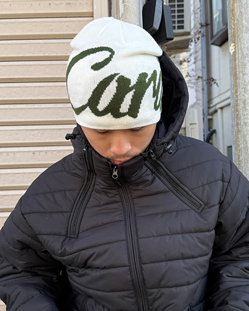 ロゴレタリングニットビーニー