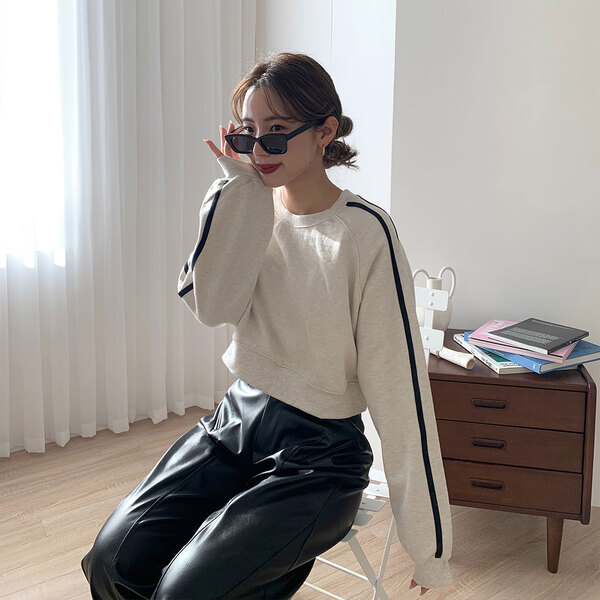 2ラインポイントクロップドスウェットシャツ | ファッション通販サイト