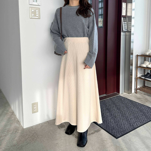 nugu klee ロングスカート　ベスト　2点セット set]バイカラーツイストVネックニットベストミニスカートセット