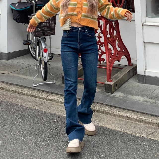 フレームワーク DENIM デニム ストレートフレアパンツ カットオフ フレームワーク DENIM デニム ストレートフレアパンツ カット
