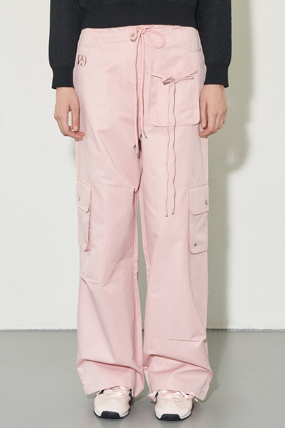 ボトムスその他 ILLIGO Nylon String Cargo Banding Pants Pink 24SPPT04PK ナイロンストリングカーゴバンディングパンツ ピンク - illigo