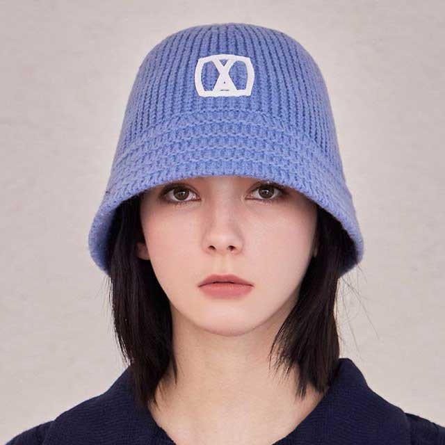 VA Square Applique Knit Bucket Hat Brown | ファッション通販