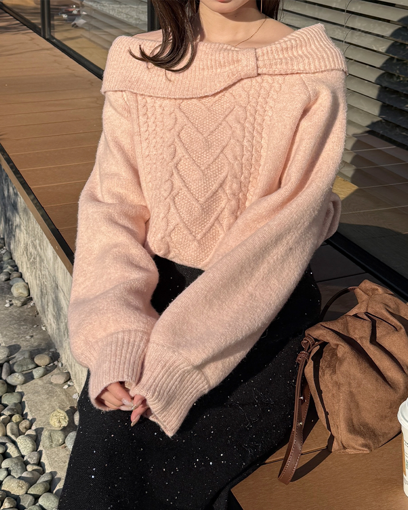 シャーリングケーブルオフショルニット