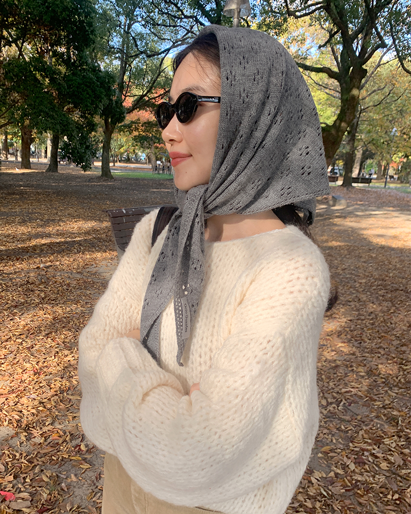 パンチングトライアングルスカーフ | ファッション通販サイト NUGU