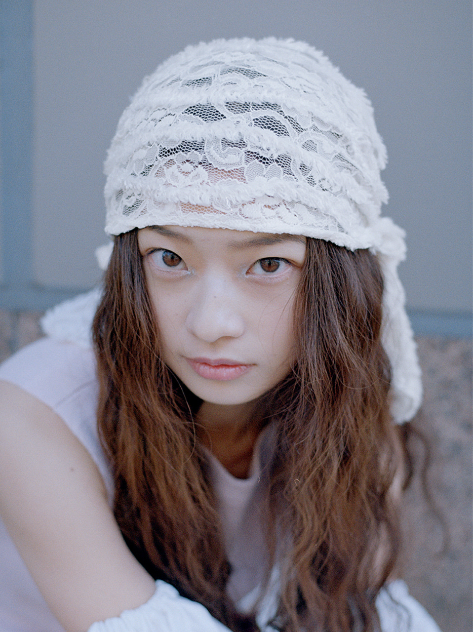 ヘアアクセサリー POESIEDAME : 25SS / ROSE VEIL HEAD BAND (2COLORS) ROSE VEIL HEAD BAND IN WHITE | ファッション通販サイト NUGU
