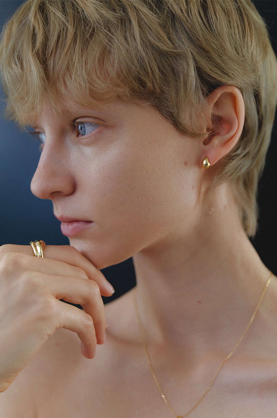 [leeENoir] 韓国アクセ☆925silver☆Mini Egg Ball Earring Mini Egg Ball Earring (2color) | ファッション通販サイト NUGU