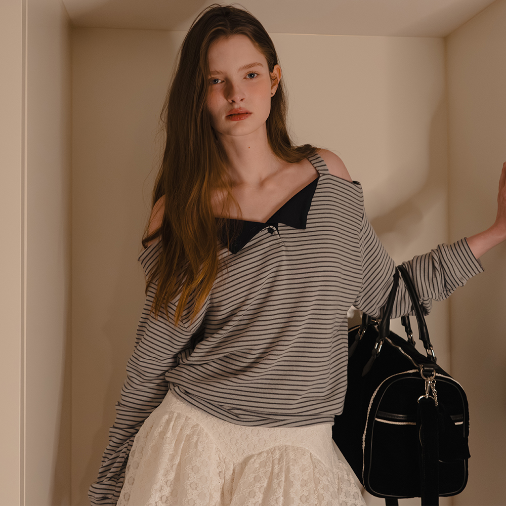 SOFT SHIRRING OFF-SHOULDER STRIPE T-SHIRT_TT6S203GY