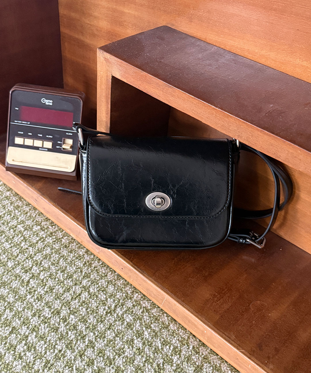 crack fake leather cross bag