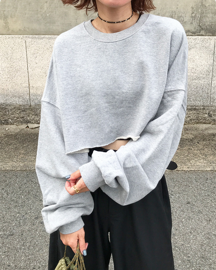 ダメージクロップドスウェットシャツ | ファッション通販サイト NUGU