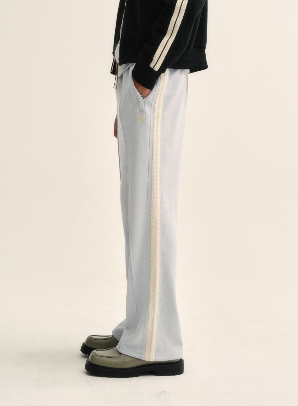 ☆韓国の人気☆【SATUR】☆(W) Lawton All Day Track Pant.s☆ SATUR] Lawton All Day Track Pants