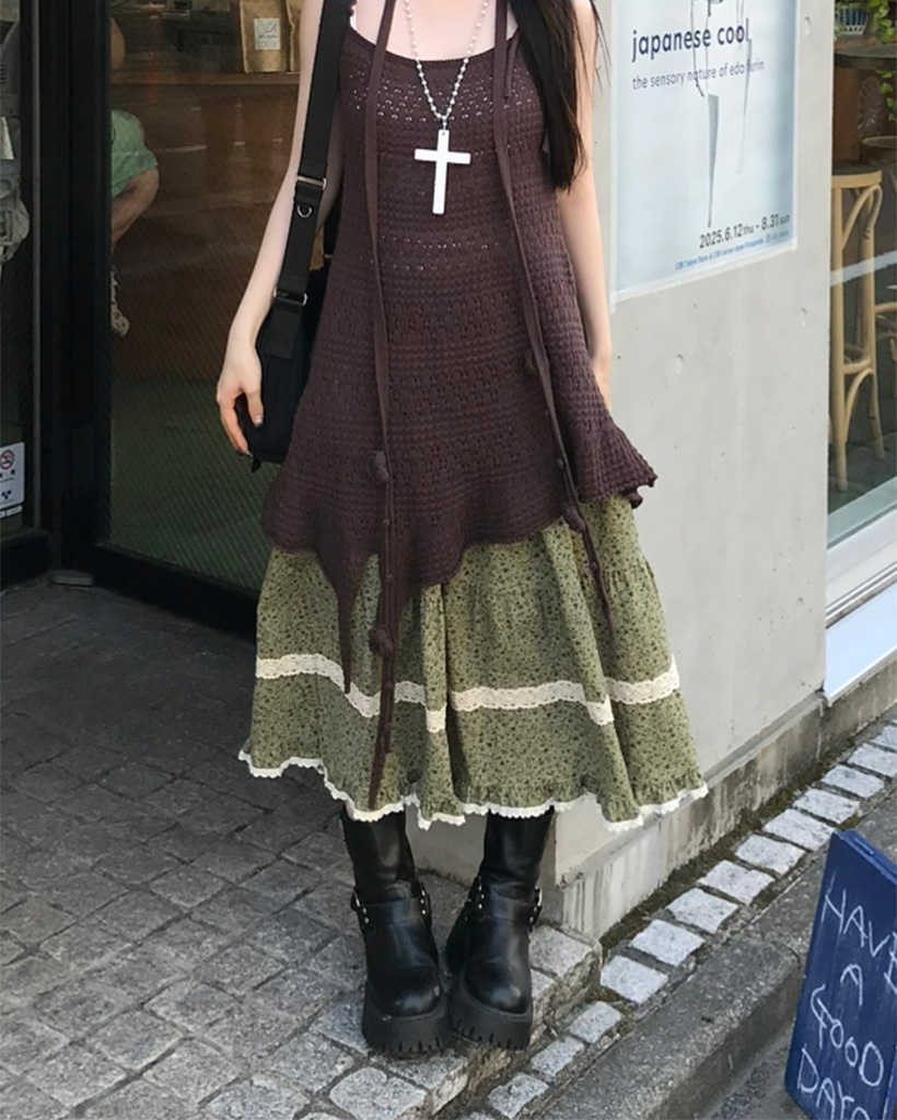 【新品未使用】MIU MIU　花柄 レース スカート　18ss　VOGUE掲載 新品未使用】MIU MIU 花柄 レース スカート 18ss VOGUE掲載