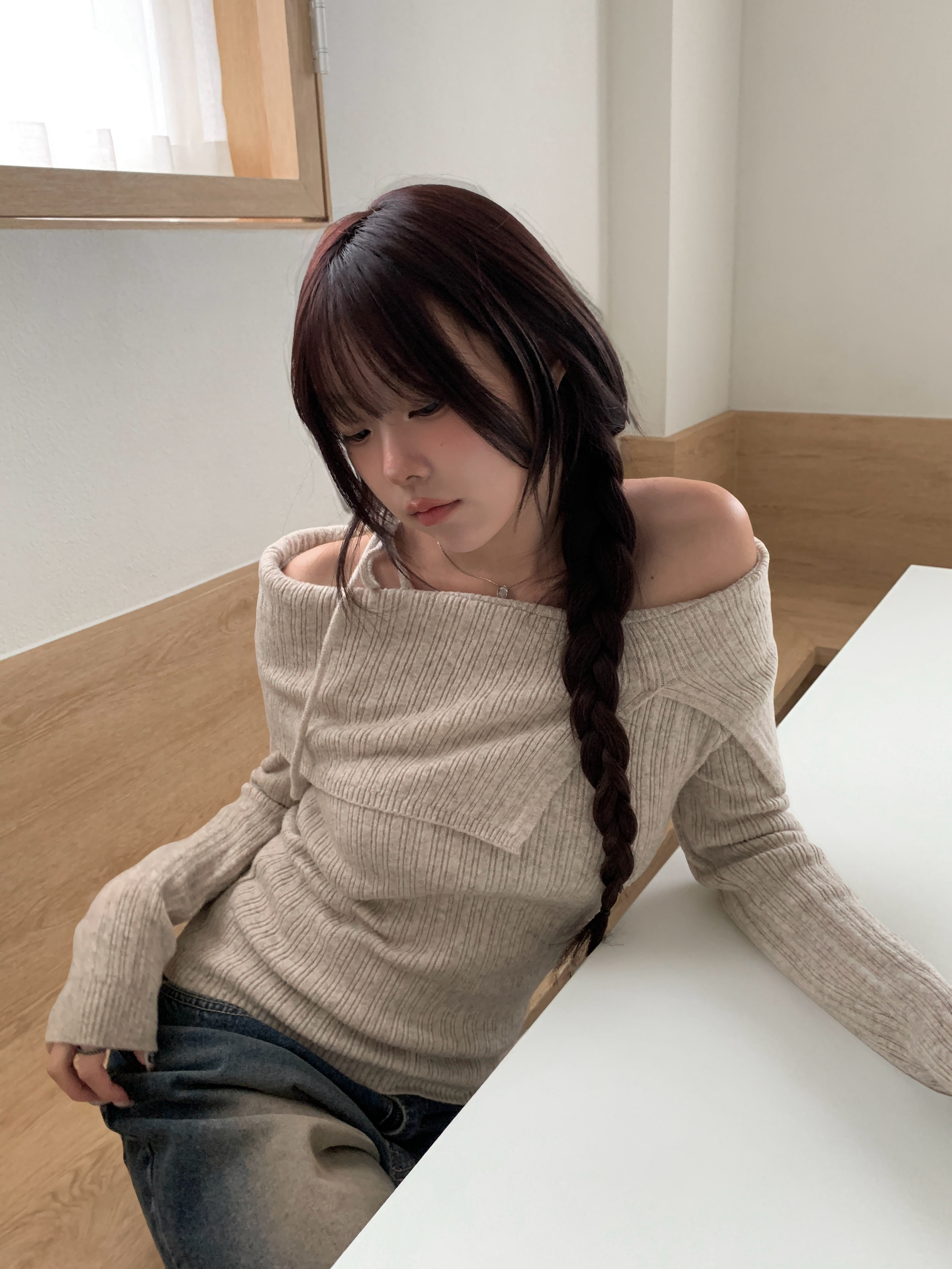 リボンワンオフショルダーリブニット | ファッション通販サイト NUGU