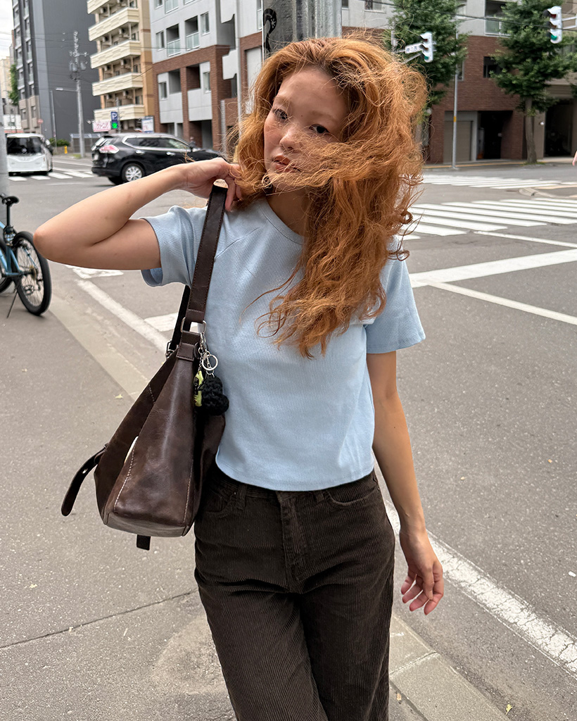 ラグランショルダーセミクロップドリブハーフTシャツ