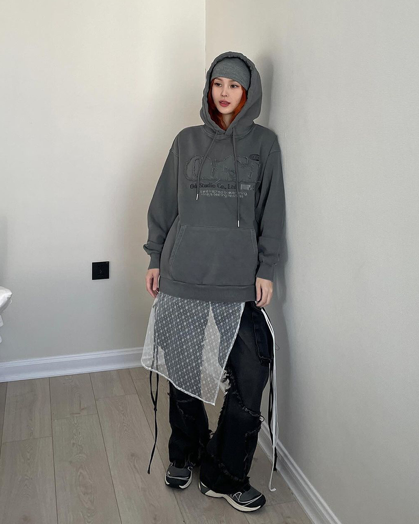 ★DXOH★BEAR EMBROIDER HOODIE [GREY]★正規品/韓国直送料込 TREEMINGBIRD] Rivet Sweat Set-up Hoodie [ Gray ] 正規品 韓国