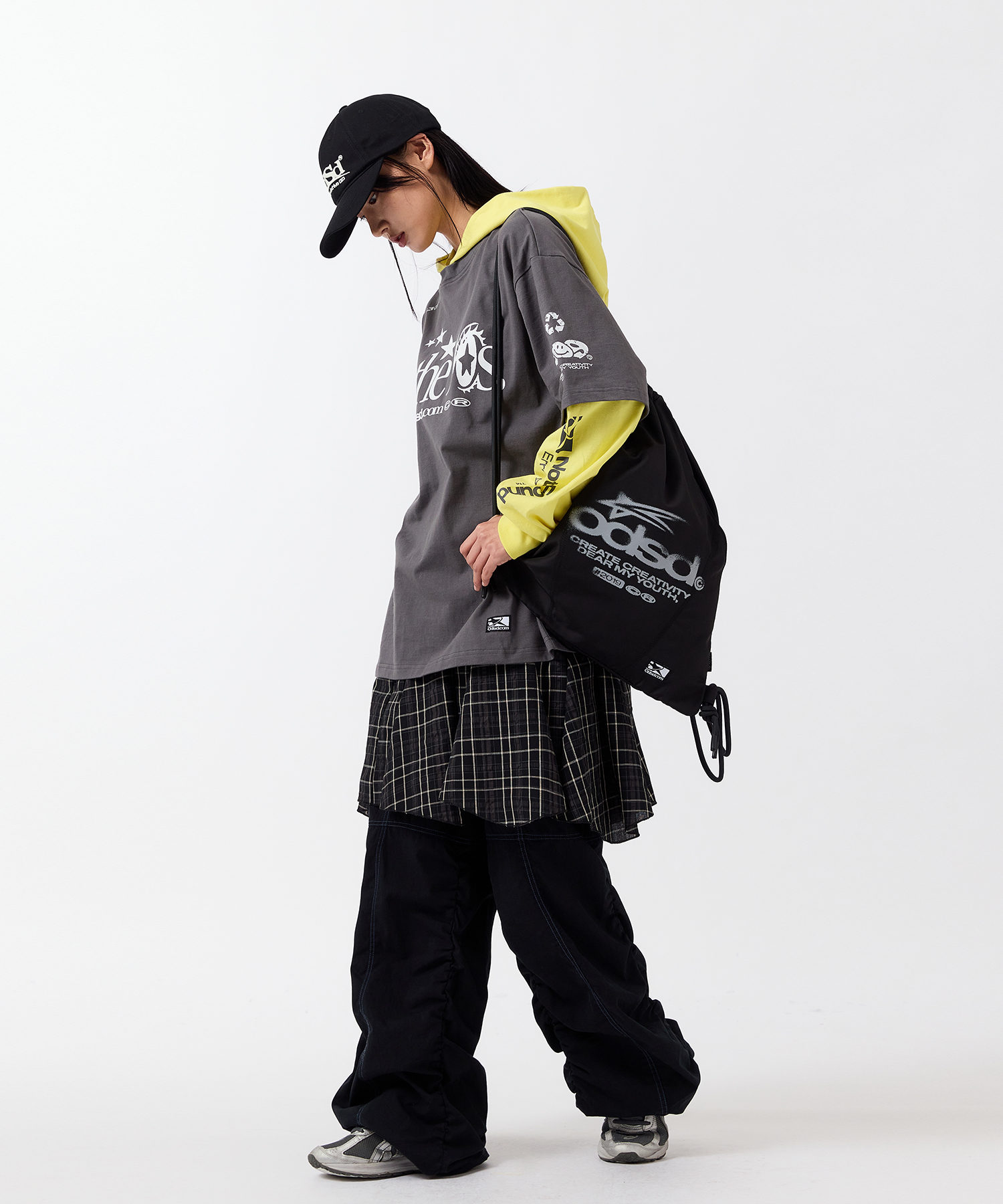 Odsd Curved Sporty String Bag - BLACK | ファッション通販