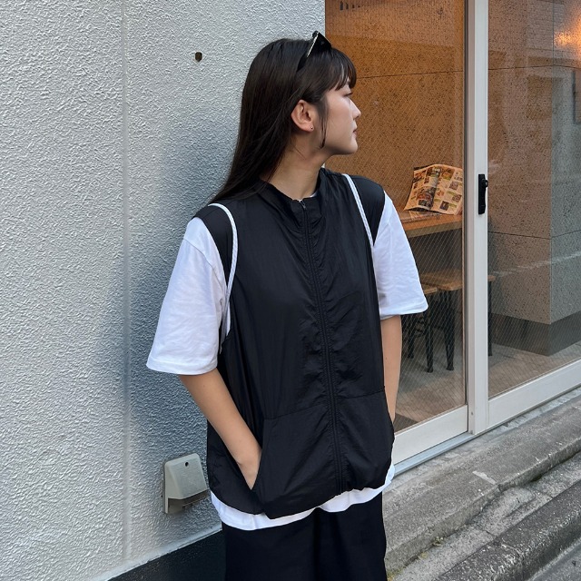 美品 Yes Good Market ナイロンベスト 中綿 ジップアップ M 美品 Yes Good Market ナイロンベスト 中綿 ジップアップ M GU