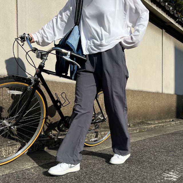 スプリングワイドパンツ