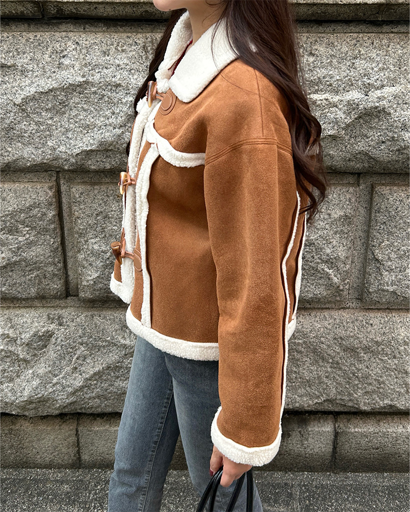 ジャケット・アウター tomomi クロップドダッフルムートンジャケット | ファッション通販