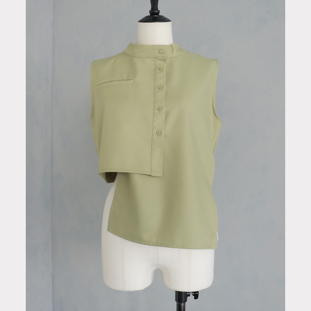 しろ様リクエスト スリーブレスアシンメトリーシャツ（988-64208） | ファッション