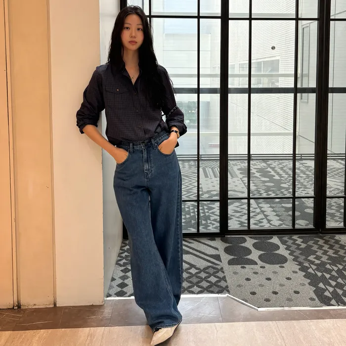 [Influencer pick] Glacial Loose-Fit Denim Pants - mid blue
