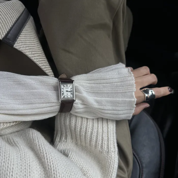 WIDE CLASSIC SQUARE WATCH (SILVER)