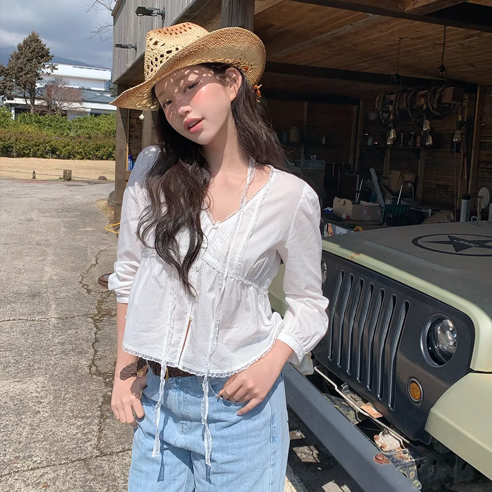 【先行販売】Renelle Lace Tie Blouse