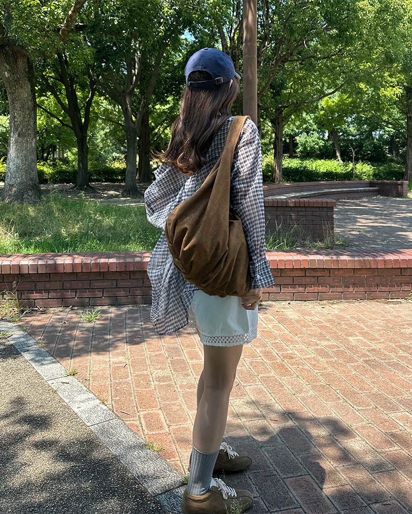 delife フィールショルダー　スエードショルダーバッグ delife フィールショルダー スエードショルダーバッグ