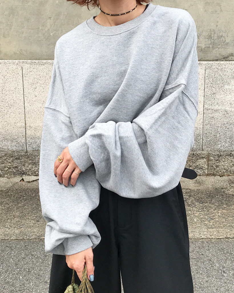 ダメージクロップドスウェットシャツ | ファッション通販サイト NUGU