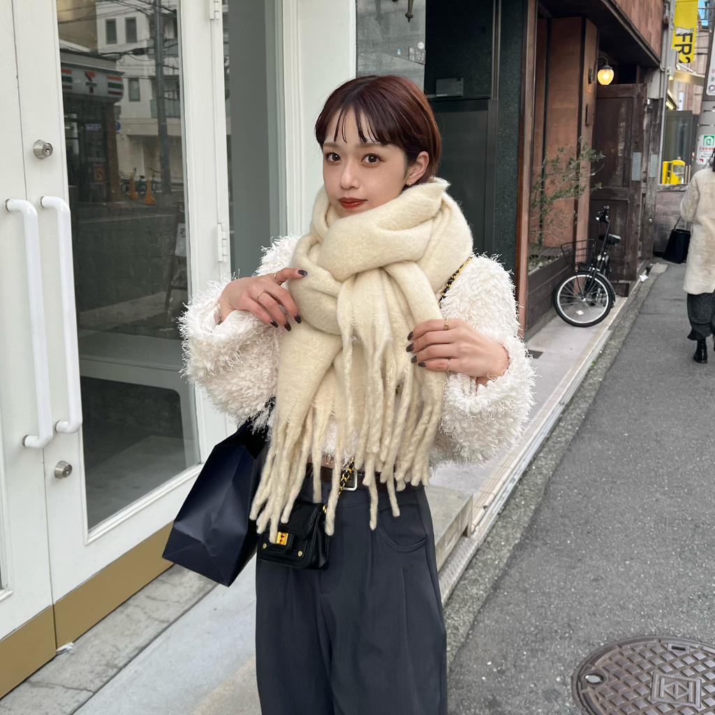 Vネック　黒モコモコブラウス しわになりにくい・ストレッチ】Vネックブラウス（とろみシリーズ