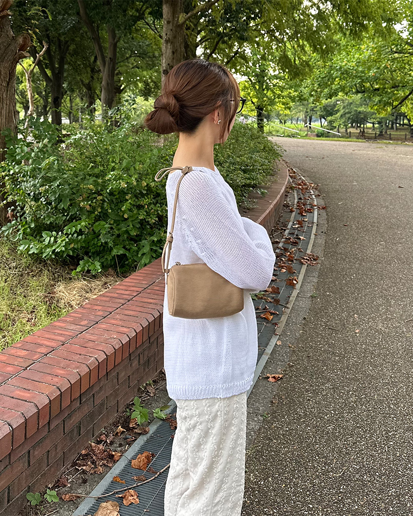 スエードスクエアベルトショルダーバッグ | ファッション通販サイト NUGU