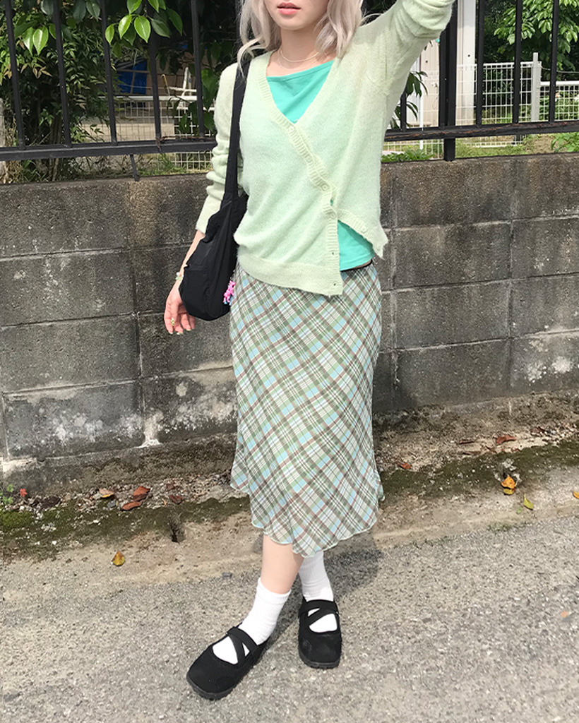 ウエストリボンポイントチェックミディスカート