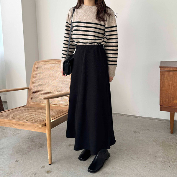 nugu klee ロングスカート　ベスト　2点セット set]バイカラーツイストVネックニットベストミニスカートセット