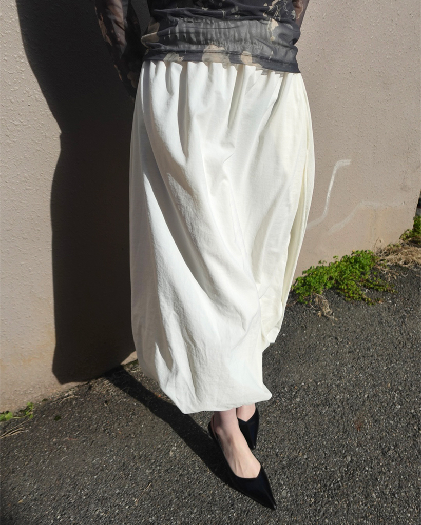 ウエストゴムバルーンナイロンスカート