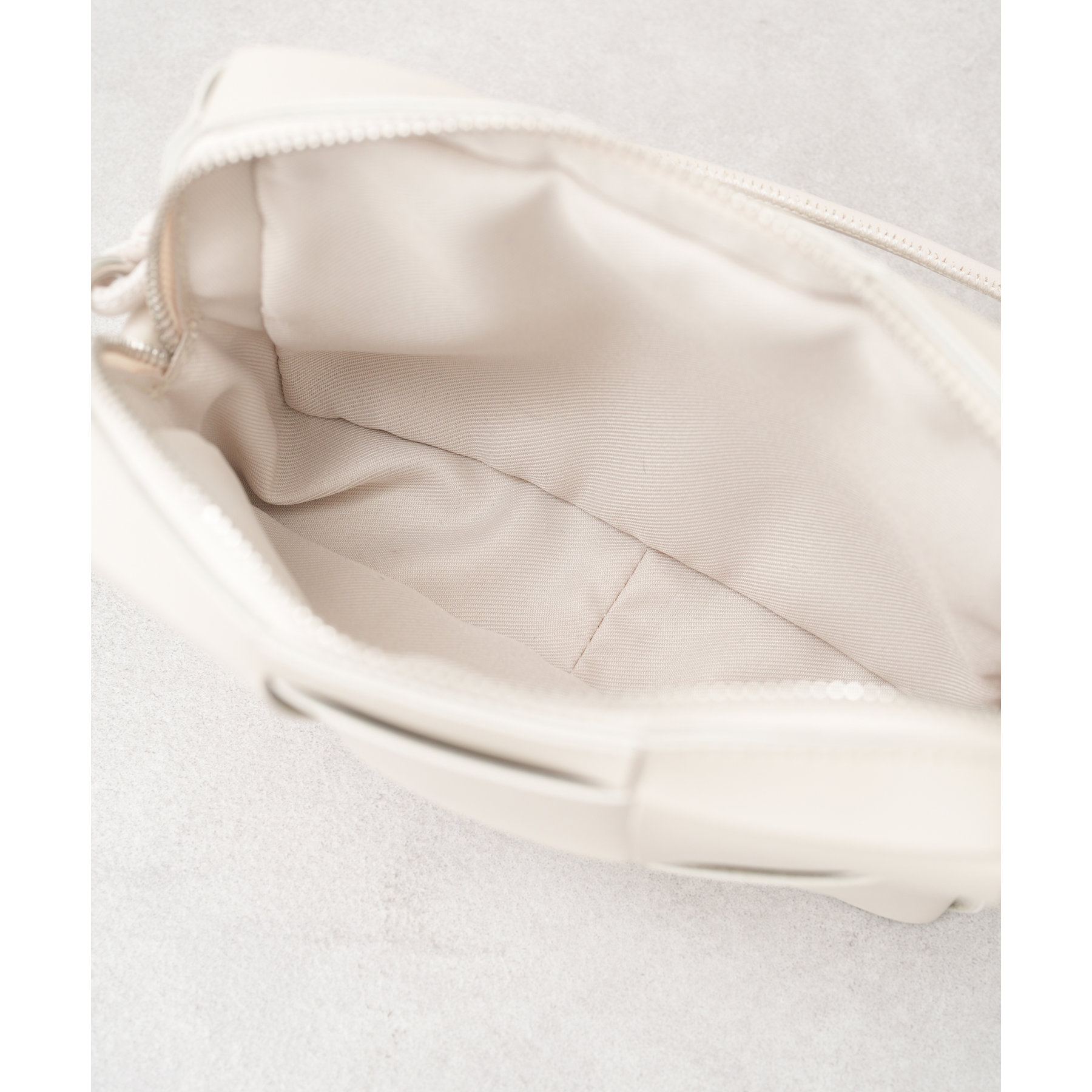 PEARLY GATES メッシュミニショルダー　編み込み　スクエア PEARLY GATES メッシュミニショルダー 編み込み スクエア PEARLY