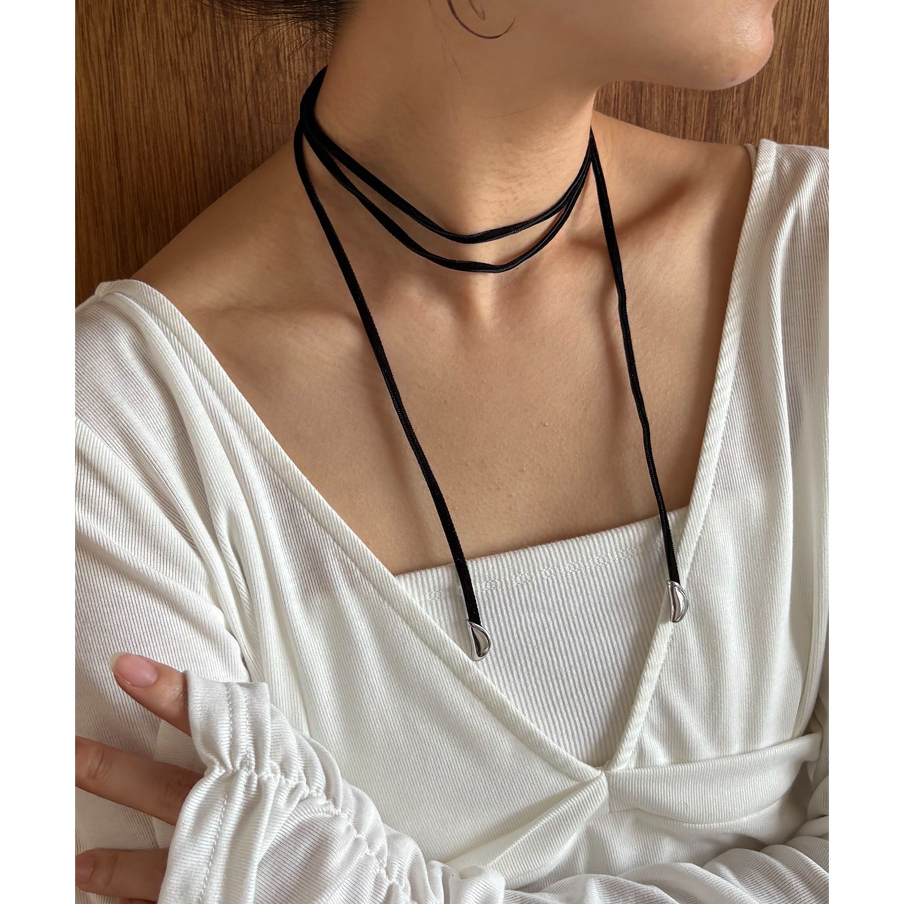 Sisi Joia ブラウンドロップチョーカー Sisi Joia ブラウンドロップチョーカー アクセサリー
