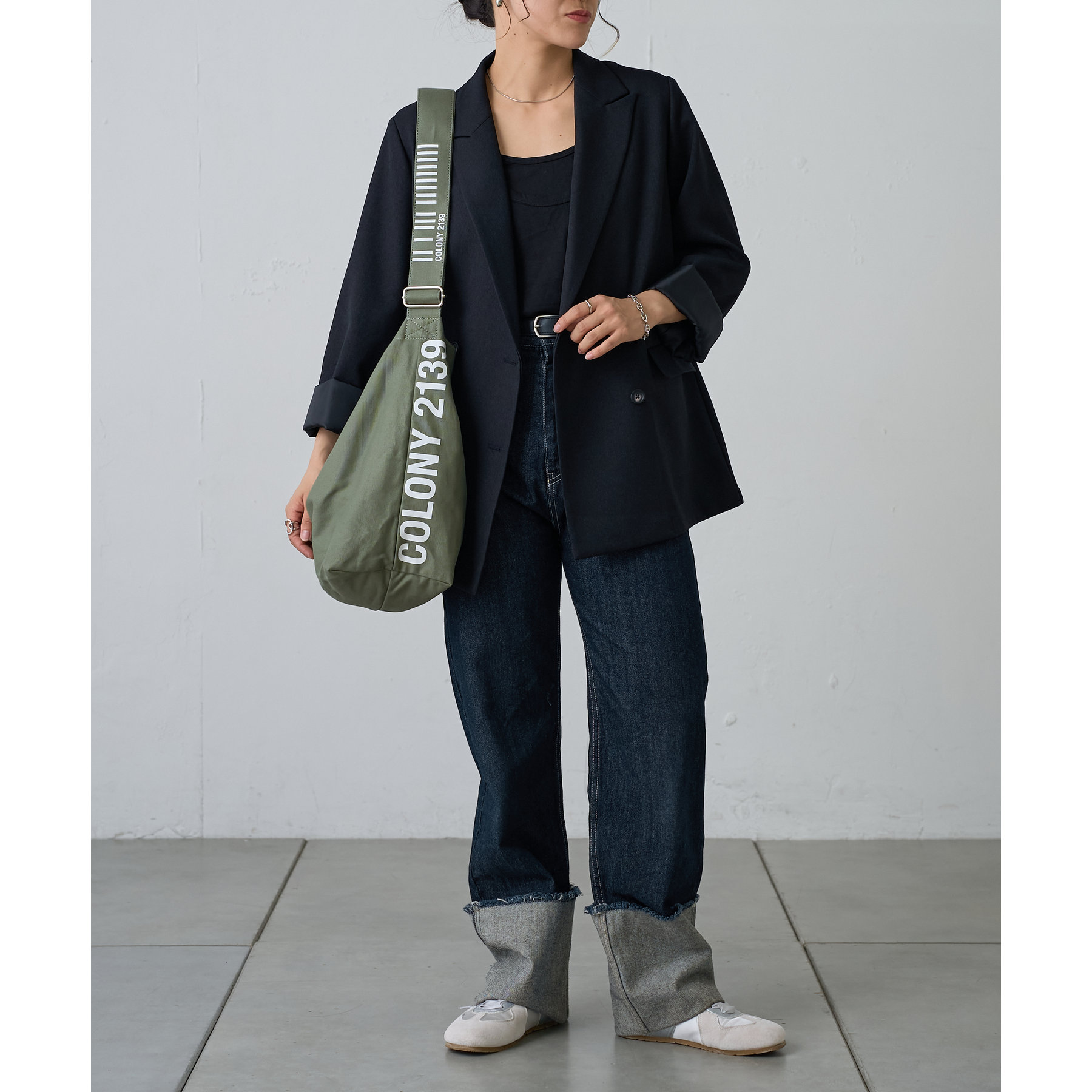【超希少◎】neighborhood　ショルダーバッグ　23ss　完売モデル◎ 動画あり】キャンバスロゴ入りショルダーバッグ | ファッション