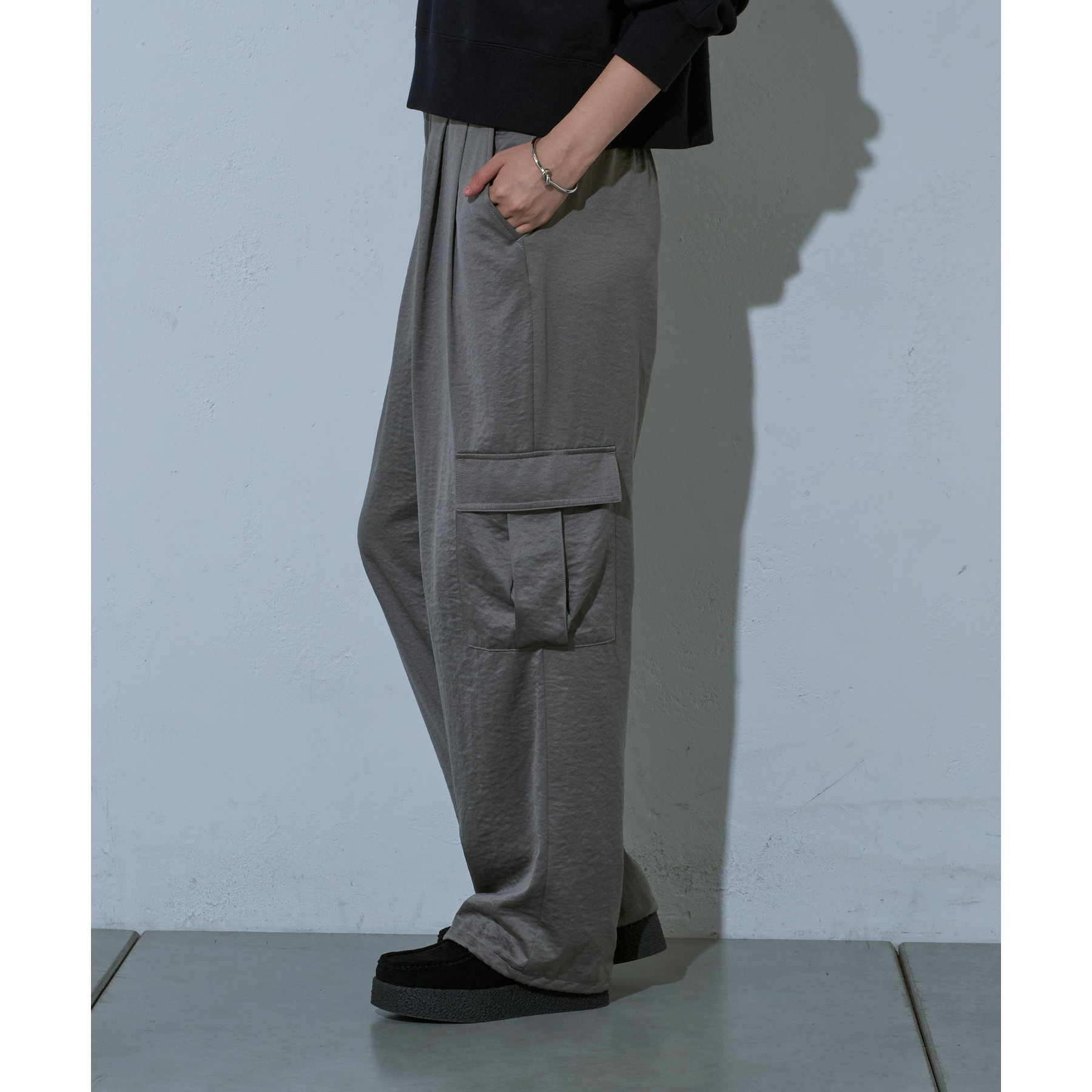 crewre マットサテンカーゴパンツ crewre online shop / マットサテンカーゴパンツ