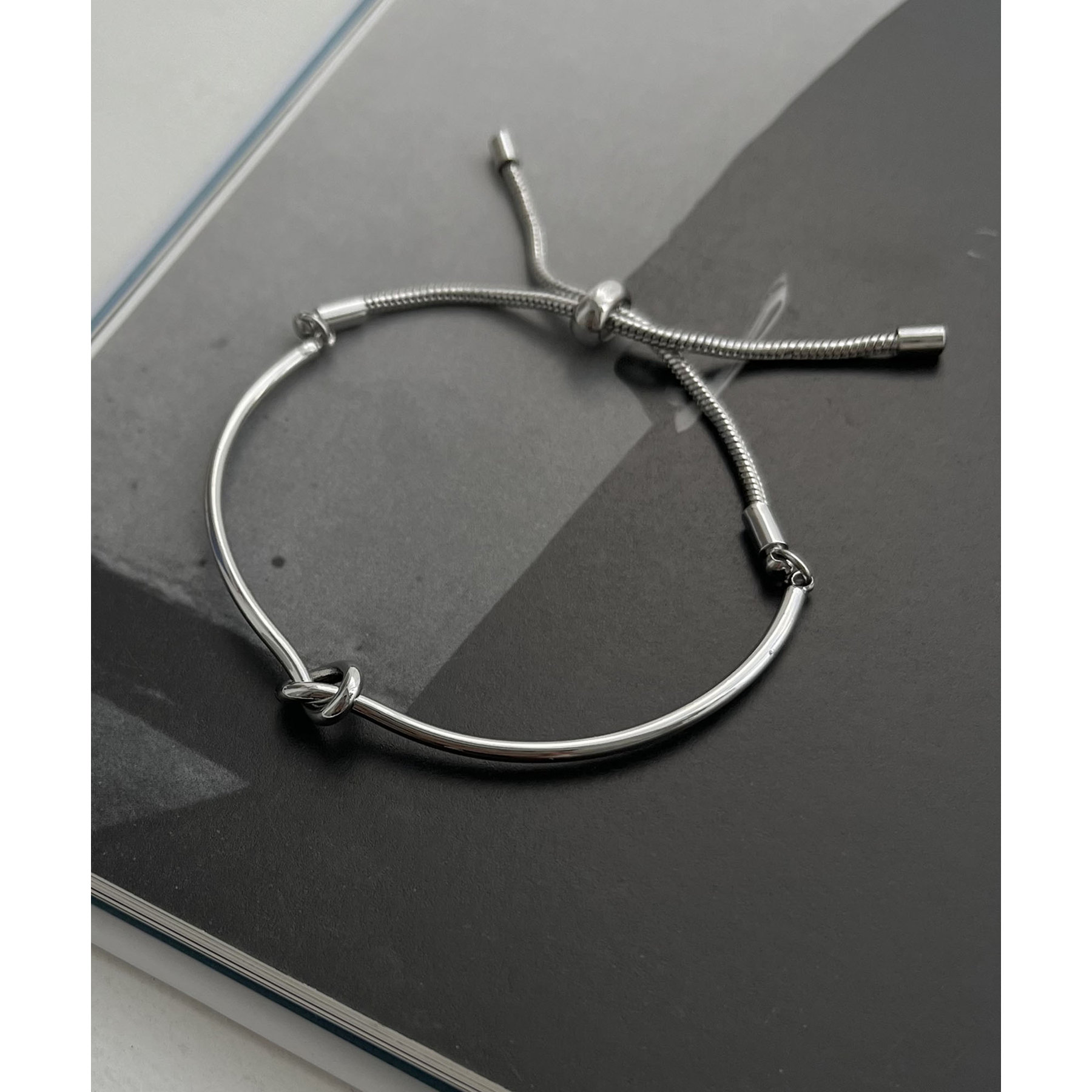 Jouete ゴールド ノットデザイン バングル BANGLE（バングル） ｜ Jouete | ジュエッテ 公式サイト