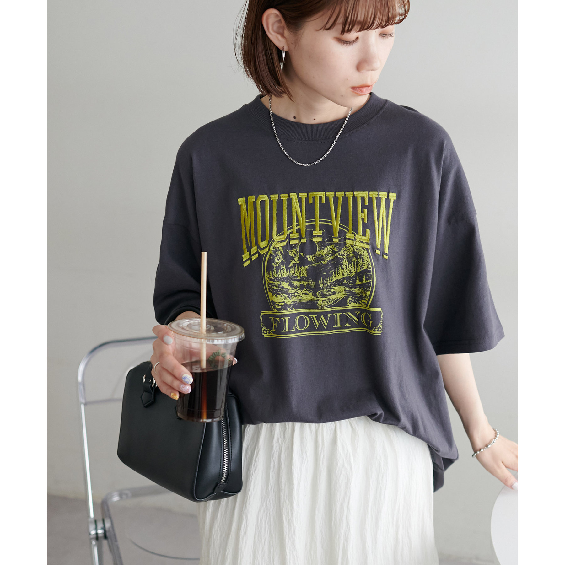ユニセックス】MOUNTVIEWモチーフ刺繍ロゴTシャツ《WEB限定