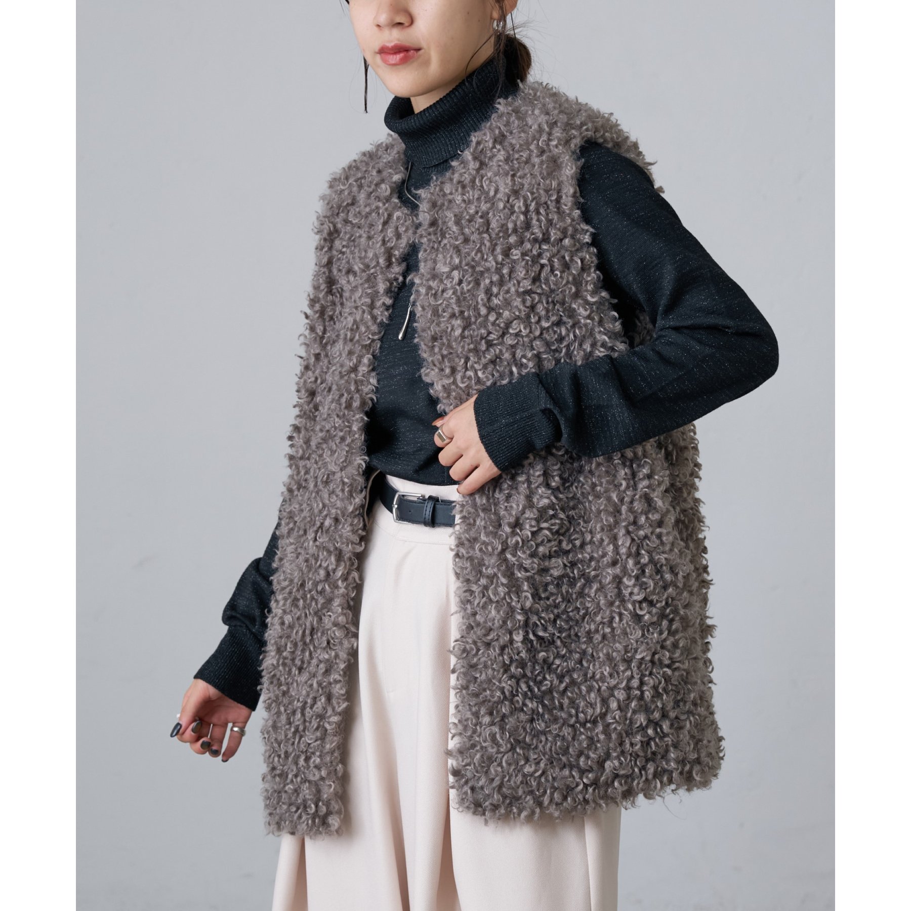 プードルフェイクファーロングベスト | ファッション通販サイト NUGU