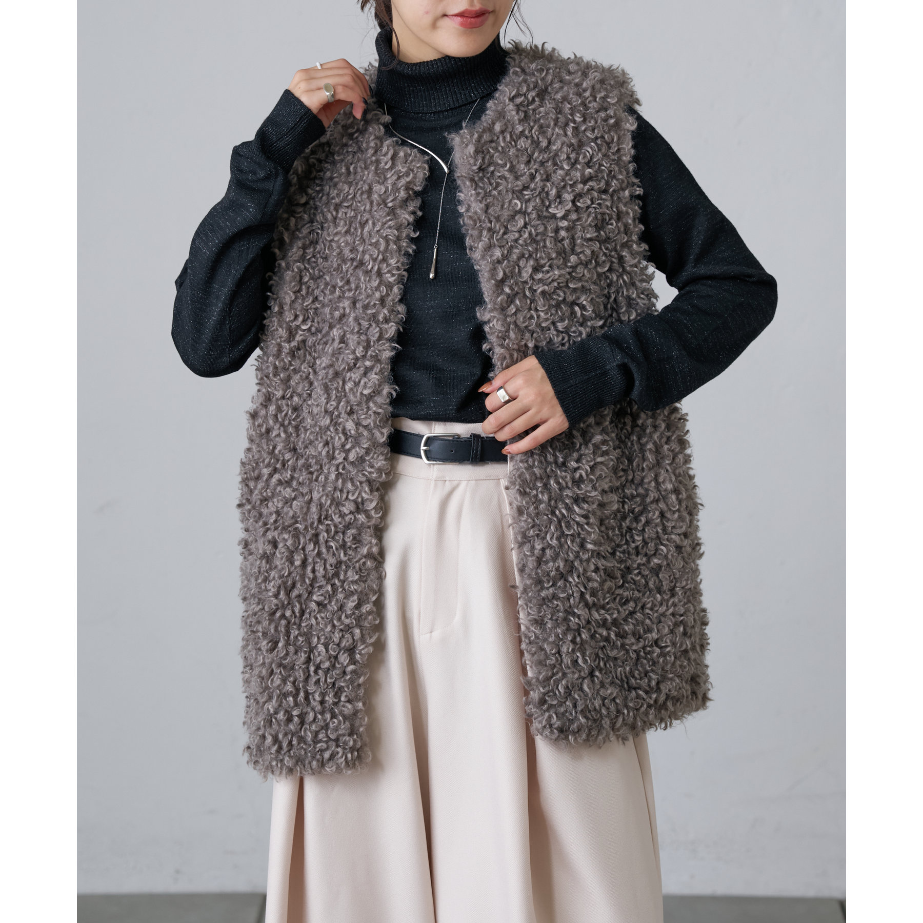 プードルフェイクファーロングベスト | ファッション通販サイト NUGU