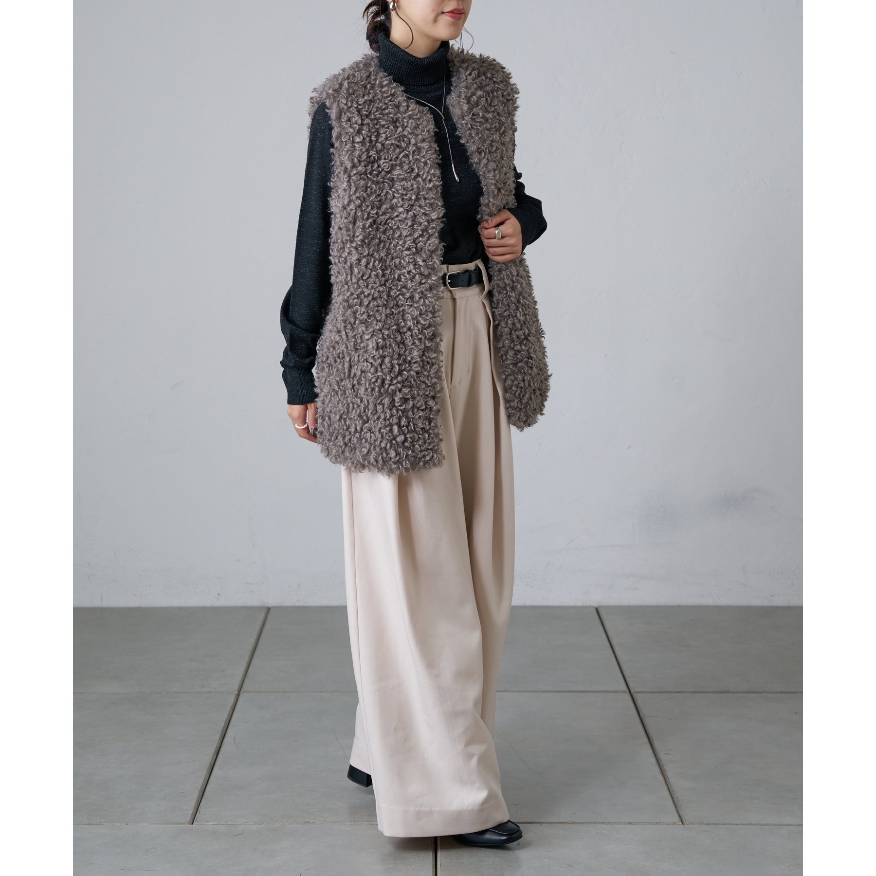 プードルフェイクファーロングベスト | ファッション通販サイト NUGU