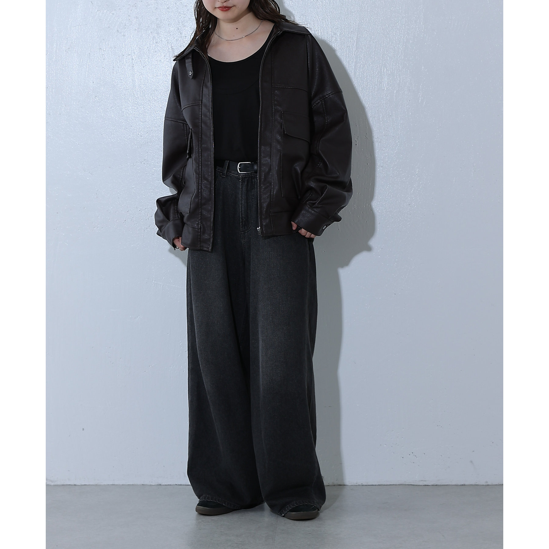 CREDONA フェイクレザーオーバージャケット CREDONA（クレドナ）の「フェイクレザーオーバーJK（その他アウター