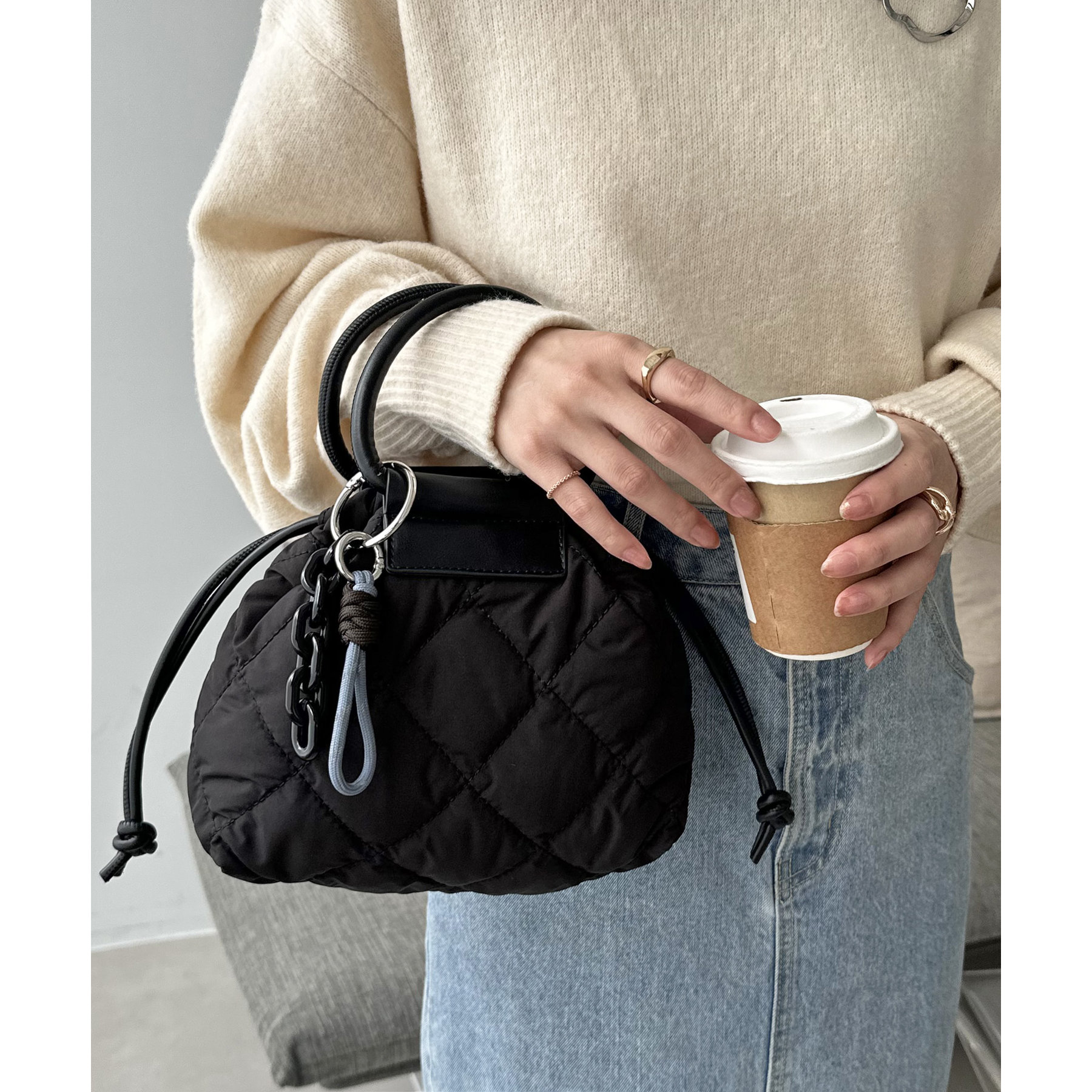 ちょっとしたお出かけに…♪】チャーム付きキルティングミニ