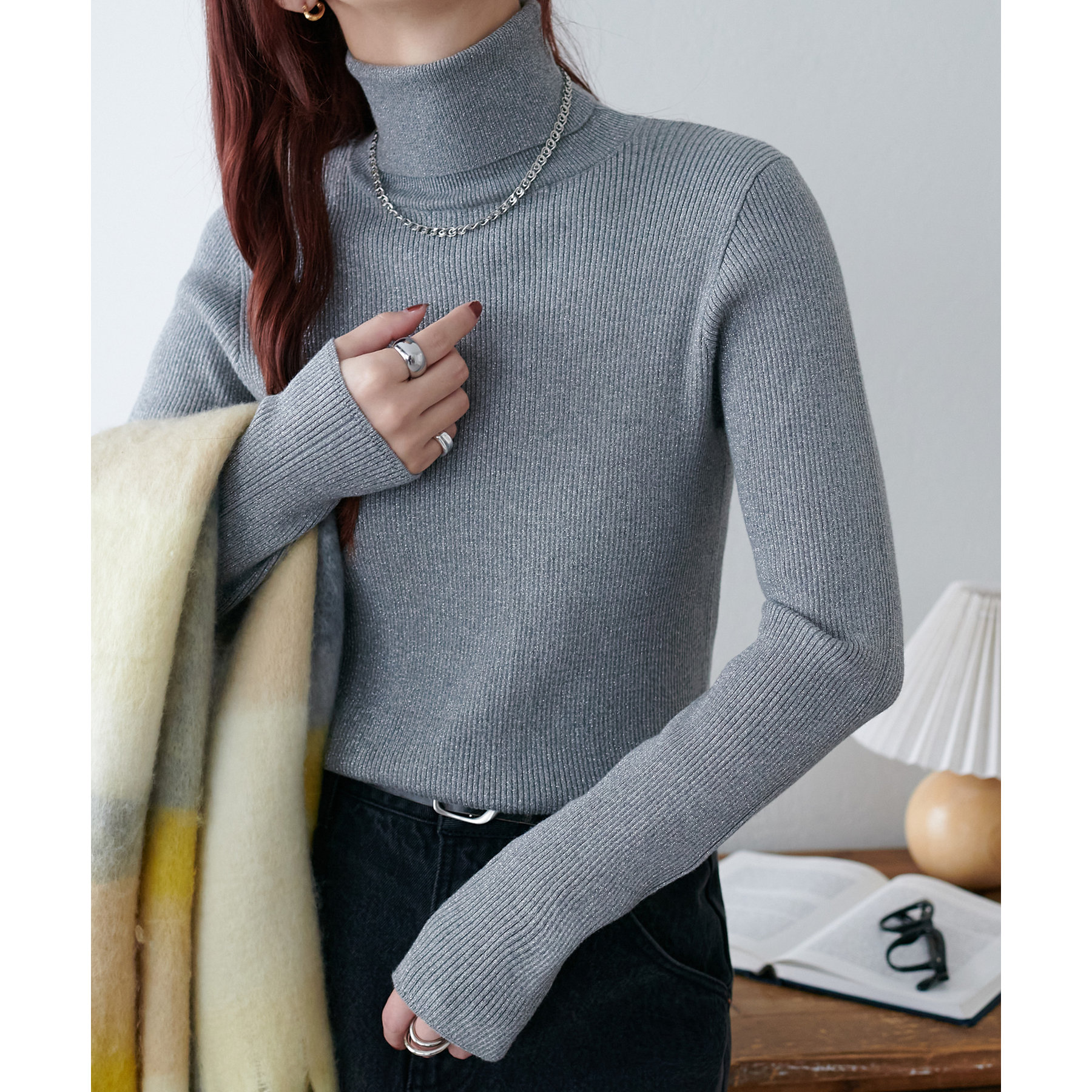 ダークネイビー タートルネックセーター　ラメ ダークネイビー タートルネックセーター ラメ ダークネイビー