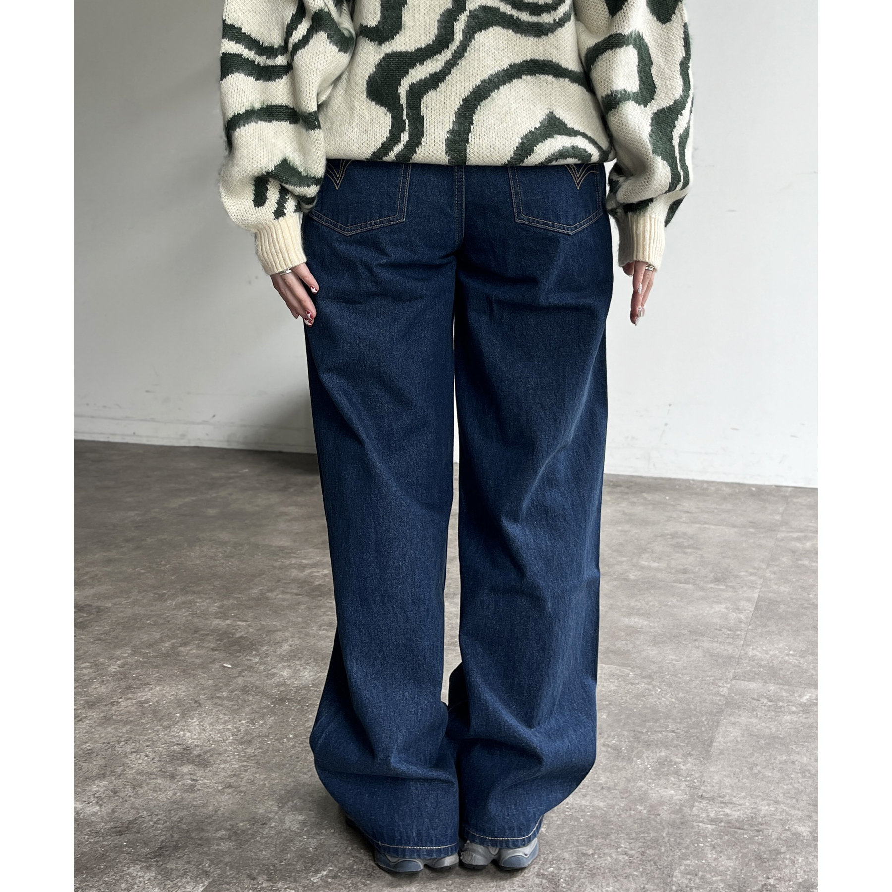 ハイウエストストレートデニム Ｍサイズ ハイウエストストレートデニム | ファッション通販サイト NUGU